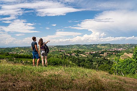 trekking in Langhe Monferrato Roero