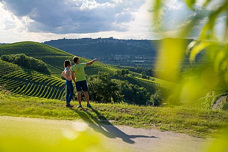 trekking in Langhe Monferrato Roero