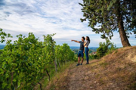 trekking in Langhe Monferrato Roero