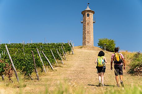 Trekking to the contini tower in Langhe Monferrato Roero