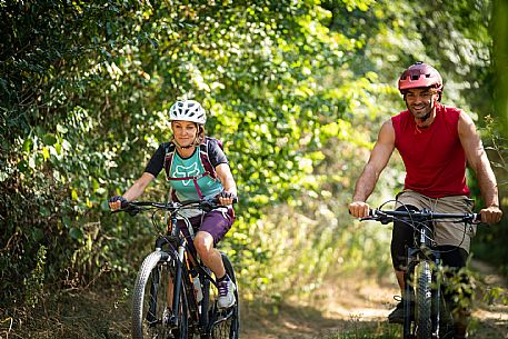 mountain bike tour in Langhe and Monferrato