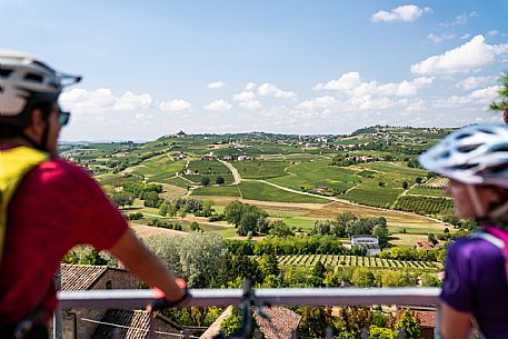 mountain bike tour in Langhe and Monferrato