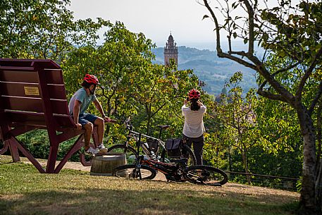 E-bike in Monforte d'Alba