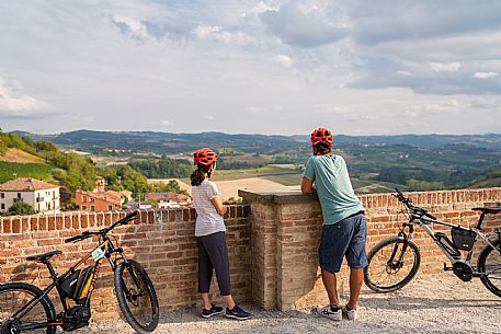 E-bike in Monforte d'Alba