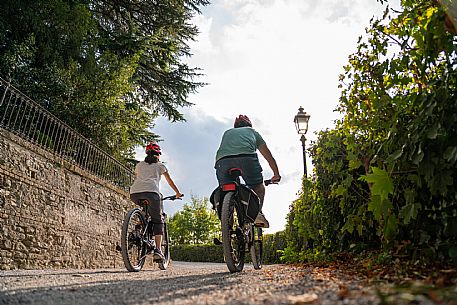 E-bike in Monforte d'Alba