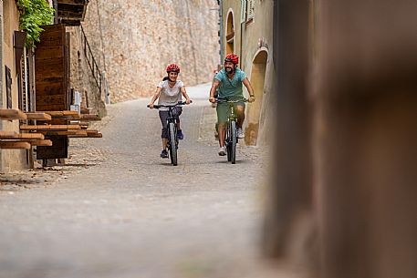 E-bike in Monforte d'Alba