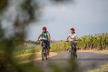 E-bike in Monforte d'Alba