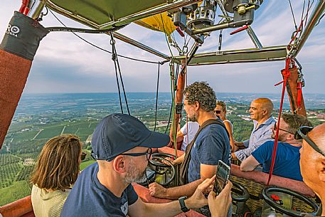 Hot air balloon Experience
