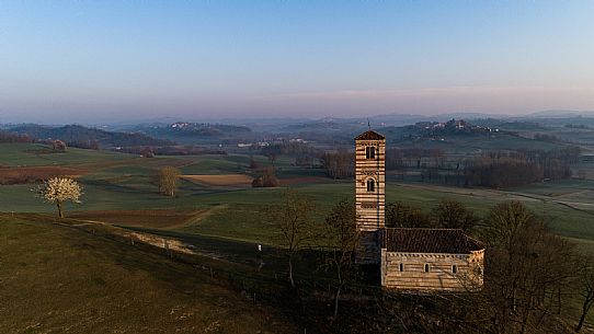 Santi Nazario e Celso Church - Montechiaro d'Asti