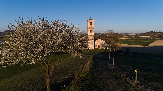 Santi Nazario e Celso Church - Montechiaro d'Asti