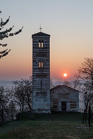 Santi Nazario e Celso Church - Montechiaro d'Asti