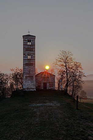 Santi Nazario e Celso Church - Montechiaro d'Asti