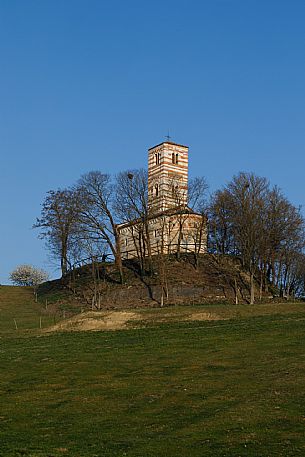 Santi Nazario e Celso Church - Montechiaro d'Asti