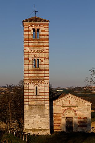 Santi Nazario e Celso Church - Montechiaro d'Asti