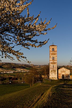 Santi Nazario e Celso Church - Montechiaro d'Asti