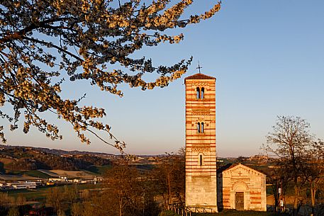 Santi Nazario e Celso Church - Montechiaro d'Asti