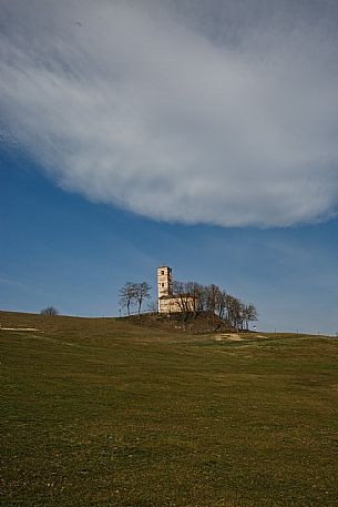 Santi Nazario e Celso Church - Montechiaro d'Asti