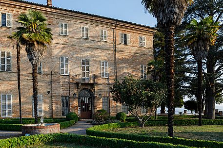 Conti Amico Castle - Castell'Alfero