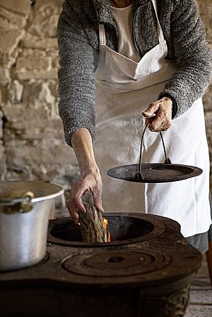 Bagna Cauda - Ingredients - Preparation