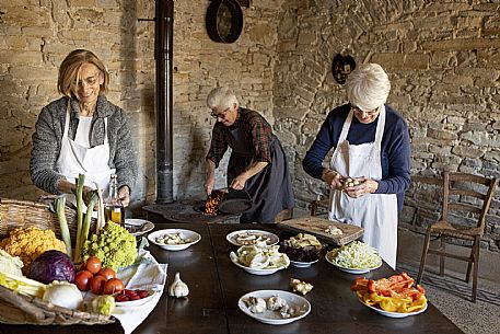 Bagna Cauda - Ingredients - Preparation