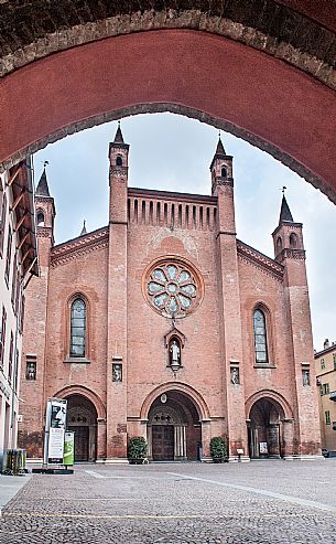 San Lorenzo Cathedral - Alba