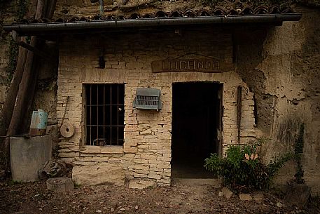 Cave Houses - Mombarone - Asti