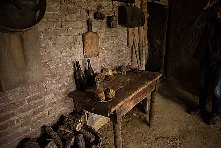 Cave Houses - Mombarone - Asti