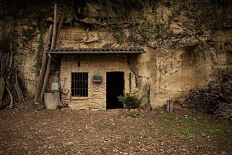 Cave Houses - Mombarone - Asti