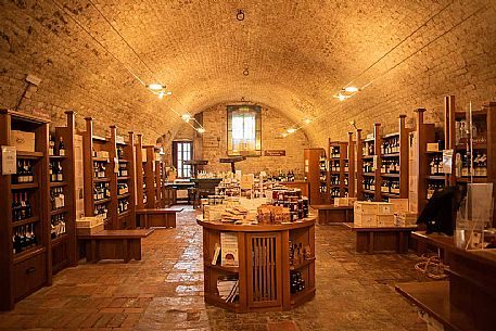 Piedmontese wine shop in Grinzane