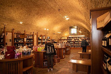 Piedmontese wine shop in Grinzane