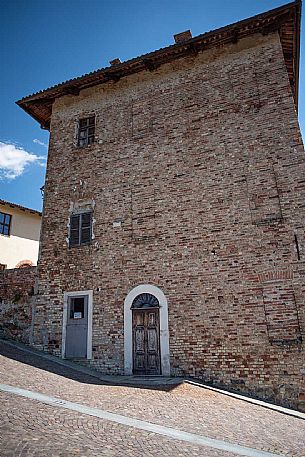 Moncucco Torinese Castle 